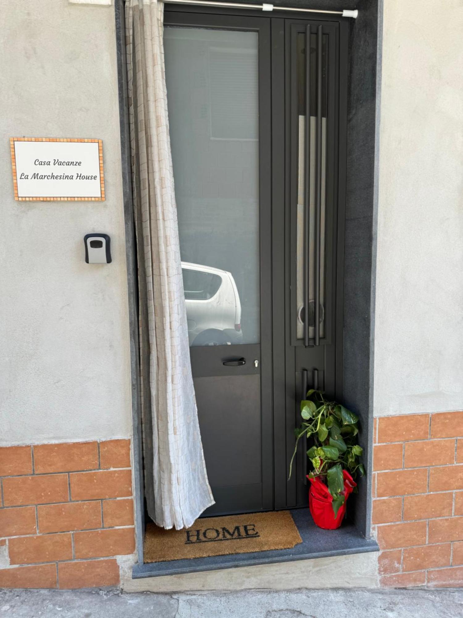 La Marchesina House Hotel Misterbianco Exterior photo